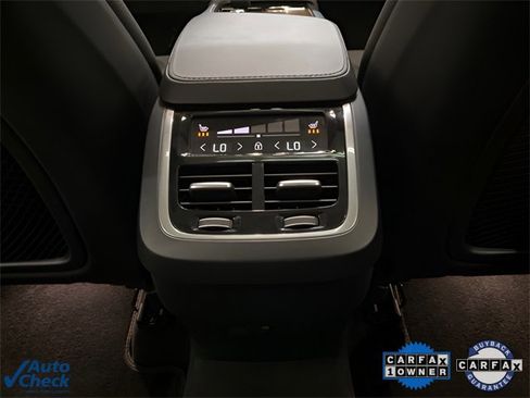 Used 2025 Volvo XC90 B6 Plus image 68