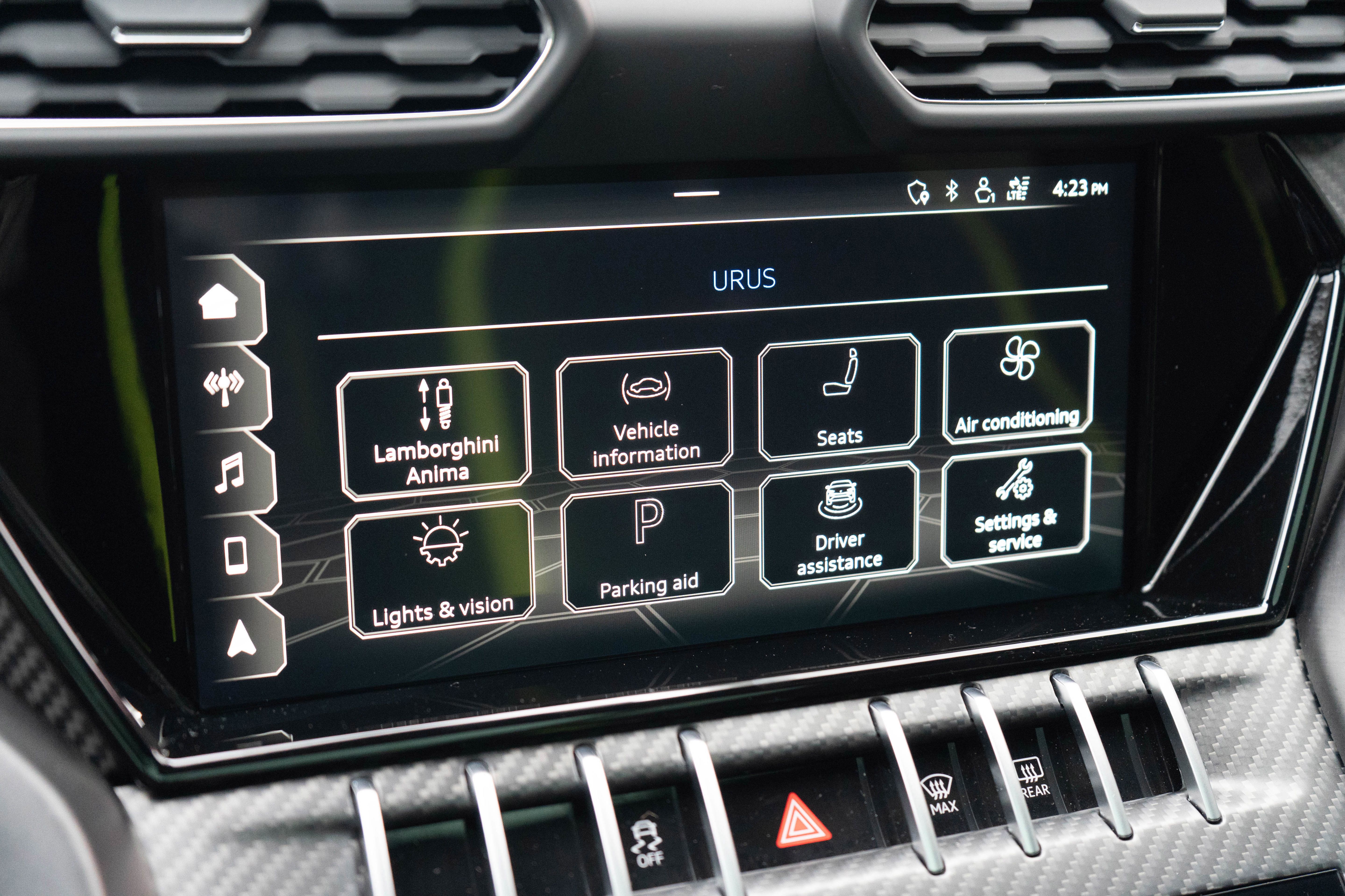 Used 2021 Lamborghini Urus AWD/4WD image 26