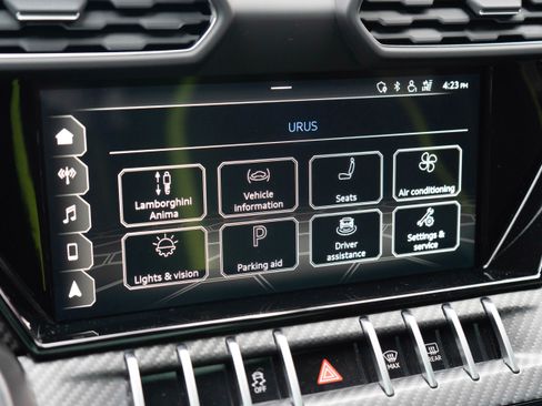 Used 2021 Lamborghini Urus AWD/4WD image 26