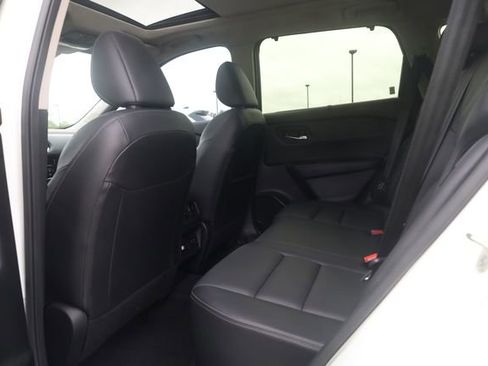 Used 2023 Nissan Rogue SL w/ SL Premium Package FWD image 28