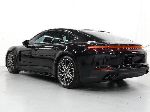 Used 2024 Porsche Panamera 4 image 3