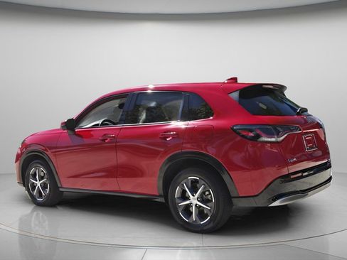 Used 2025 Honda HR-V EX-L image 8