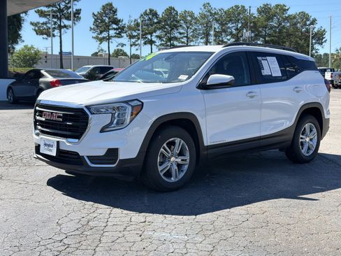 Used 2024 GMC Terrain SLE w/ Driver Convenience Package AWD/4WD image 7