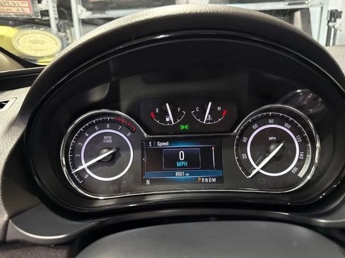 Used 2017 Buick Regal Sport Touring FWD image 21