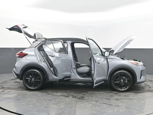 Certified 2024 Nissan Kicks SR w/ SR Premium Package image 44