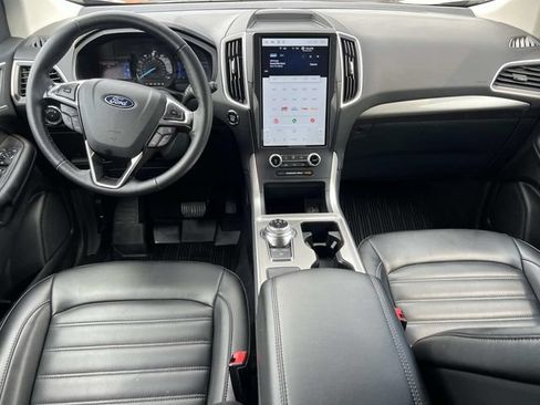 Certified 2024 Ford Edge SEL w/ Convenience Package AWD/4WD image 13