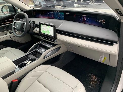 New 2026 Lincoln Nautilus Premier w/ Equipment Group 102A image 19