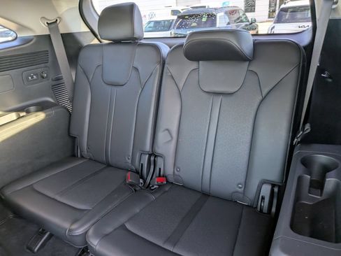 Used 2023 Kia Sorento EX FWD image 17