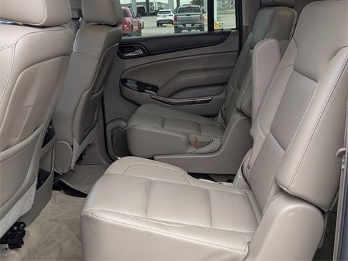 Used 2015 GMC Yukon XL SLT w/ HD Trailering Package image 34