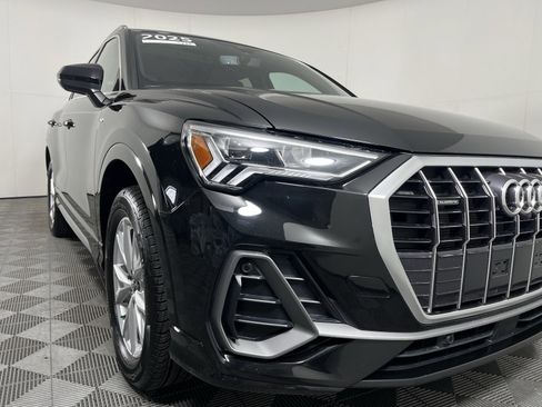 Used 2025 Audi Q3 2.0T Premium Plus w/ Premium Plus Package image 3