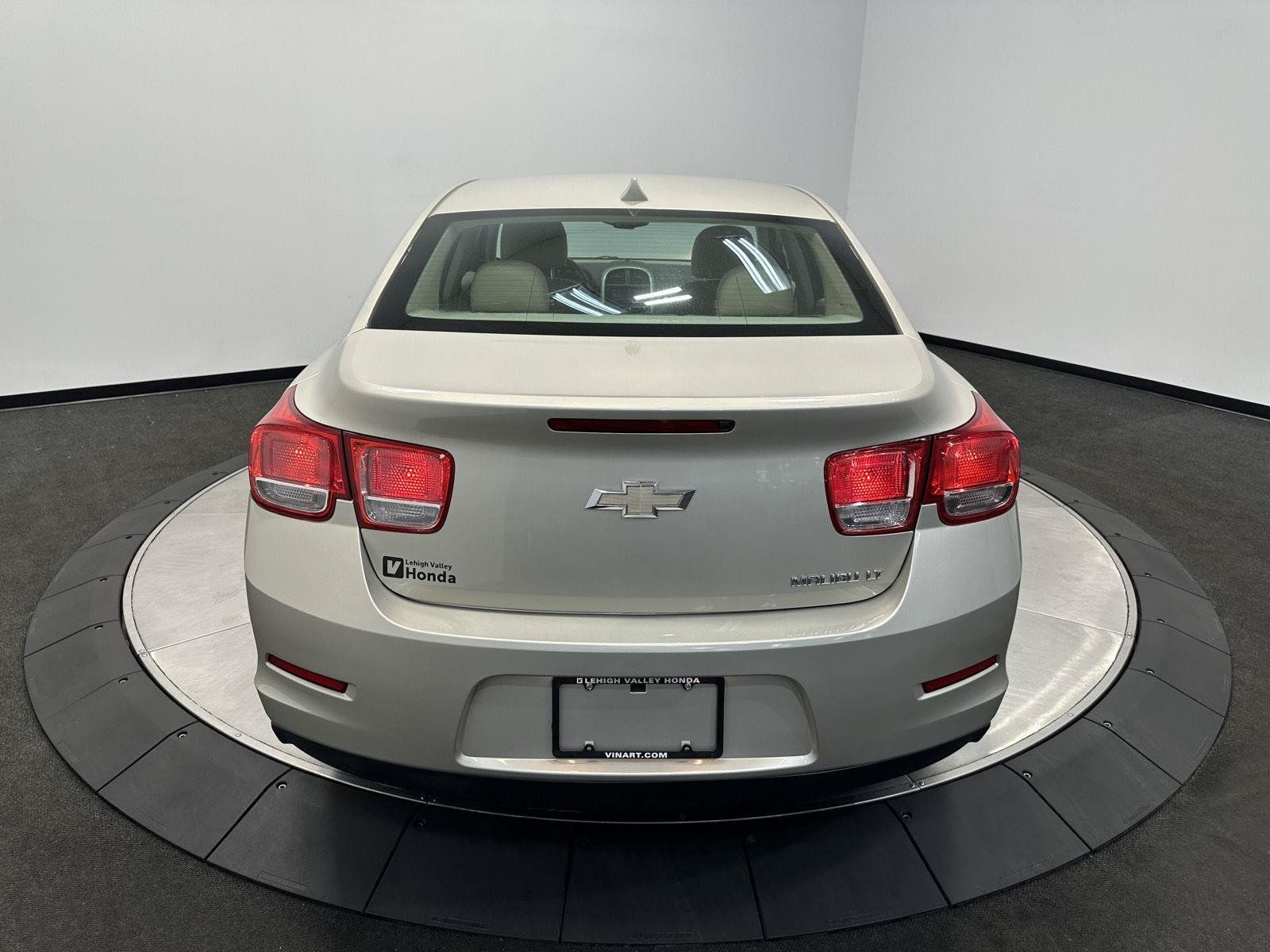 Used 2014 Chevrolet Malibu LT w/ Power Convenience Package FWD image 6