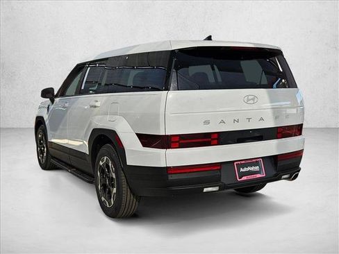 Used 2026 Hyundai Santa Fe SE FWD image 9