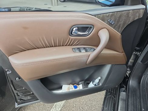 Used 2022 Nissan Armada Platinum w/ Captain's Chairs Package RWD image 15