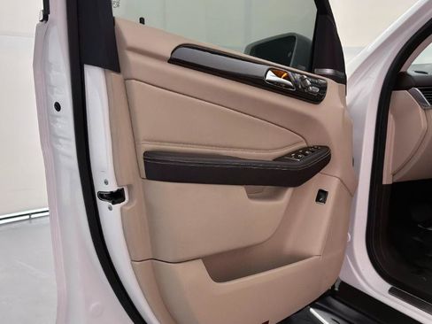 Used 2017 Mercedes-Benz GLE 350 4MATIC w/ Premium 1 Package image 17