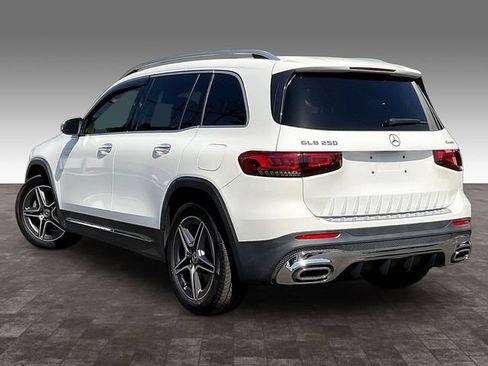 Certified 2021 Mercedes-Benz GLB 250 4MATIC image 4
