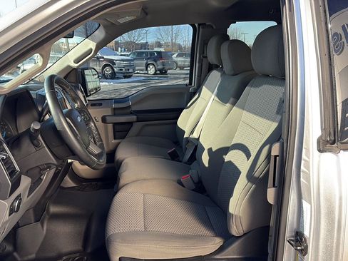 Used 2017 Ford F150 XLT w/ Equipment Group 302A Luxury image 18