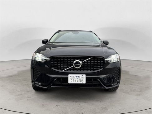 Certified 2025 Volvo XC60 B5 Core image 25