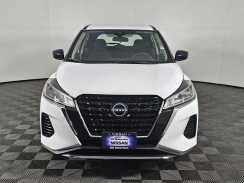 New 2025 Nissan Kicks S image 14