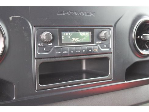 Used 2019 Mercedes-Benz Sprinter 170 image 25