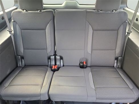 New 2026 Chevrolet Suburban LS image 11