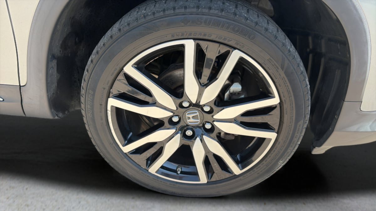 Used 2020 Honda Pilot Touring image 29