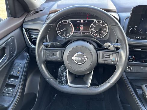 Used 2023 Nissan Rogue SL w/ SL Premium Package FWD image 18