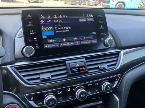 Used 2022 Honda Accord Sport image 31