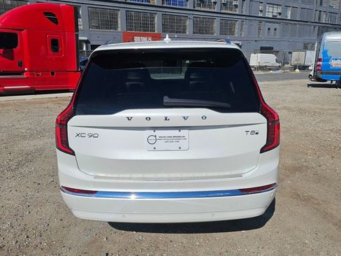 Certified 2025 Volvo XC90 T8 Plus w/ Protection Package Premier image 3