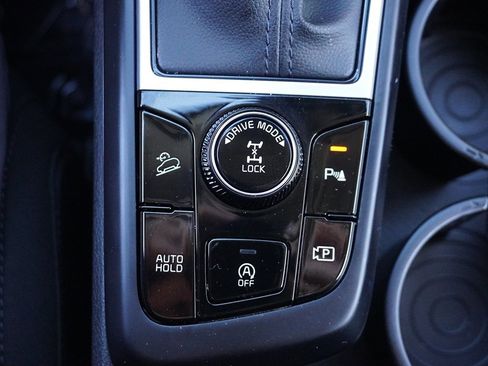 Used 2025 Kia Sportage LX image 45