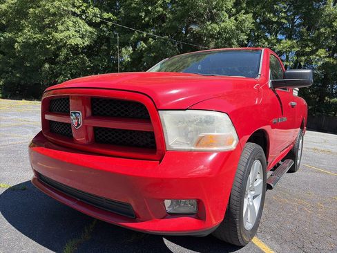 Used 2012 RAM 1500 Express RWD image 1