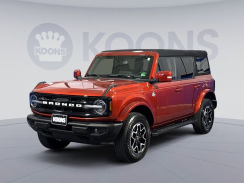 Used 2024 Ford Bronco Outer Banks image 1