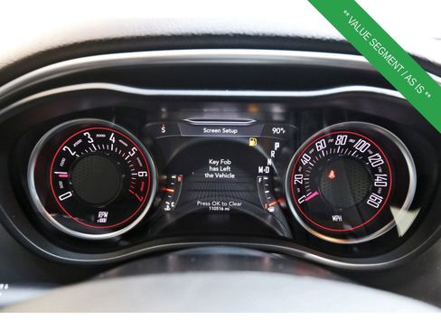 Used 2020 Dodge Challenger SXT RWD image 17