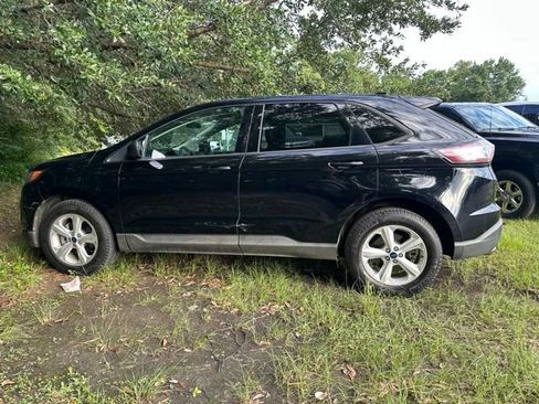 Used 2018 Ford Edge SE FWD image 10