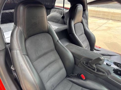 Used 2011 Chevrolet Corvette Z06 RWD image 32