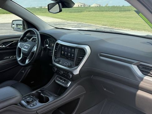 Used 2023 GMC Acadia SLT w/ Elevation Edition image 22