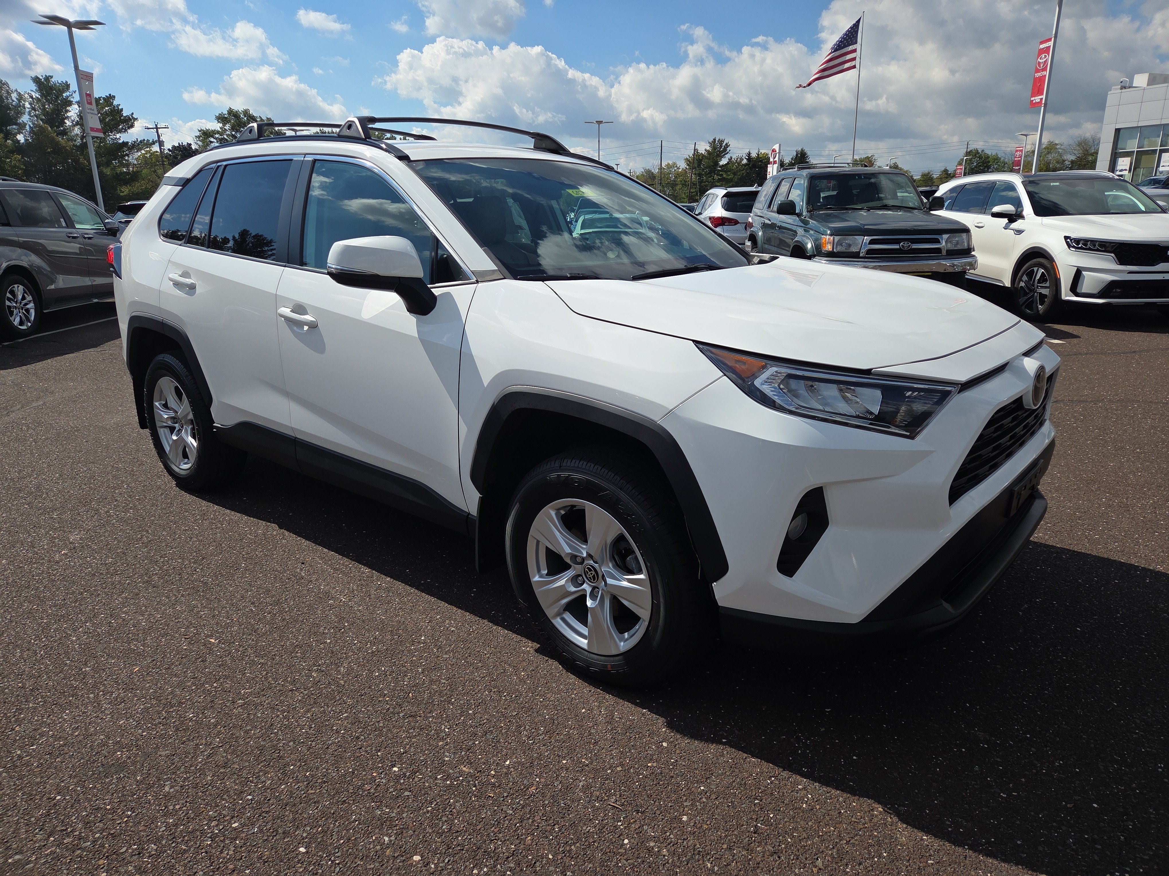 Certified 2021 Toyota RAV4 XLE w/ XLE Grade Weather Package AWD/4WD image 1