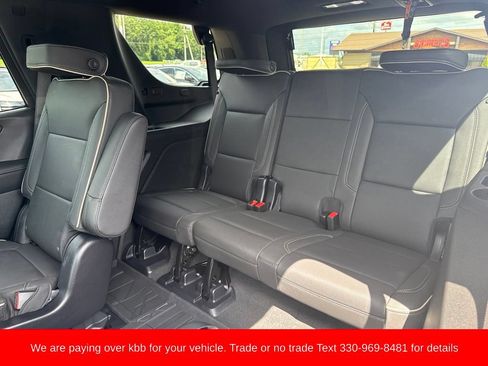 Used 2025 Chevrolet Tahoe Premier AWD/4WD image 46