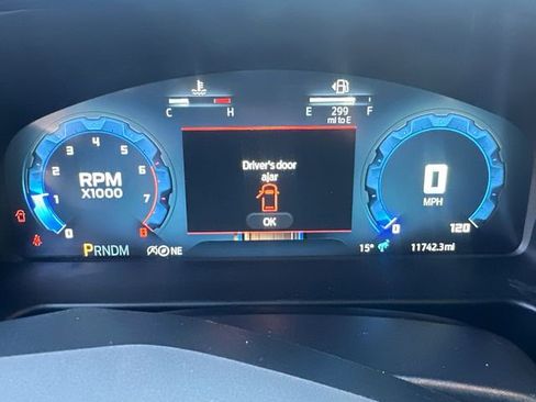 Used 2025 Ford Bronco Outer Banks image 26