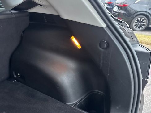 Used 2017 Jeep Compass Latitude image 31