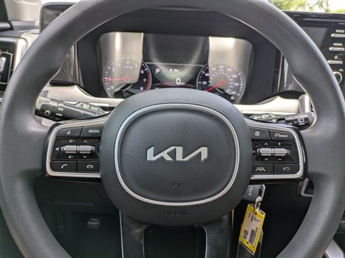 Certified 2022 Kia Sorento LX FWD image 20