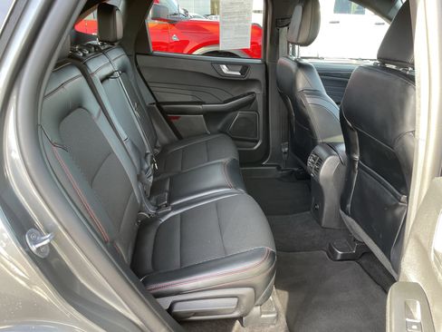 Used 2025 Ford Escape ST-Line w/ Equipment Group 301A image 35