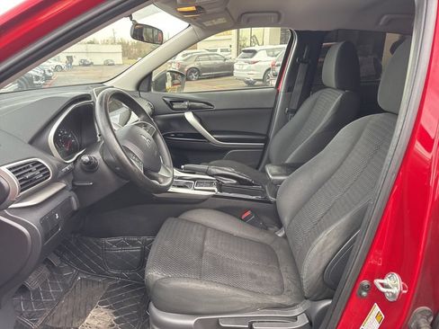 Used 2020 Mitsubishi Eclipse Cross LE image 19