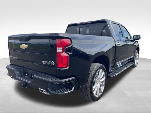 Used 2024 Chevrolet Silverado 1500 High Country w/ High Country Premium Package image 13