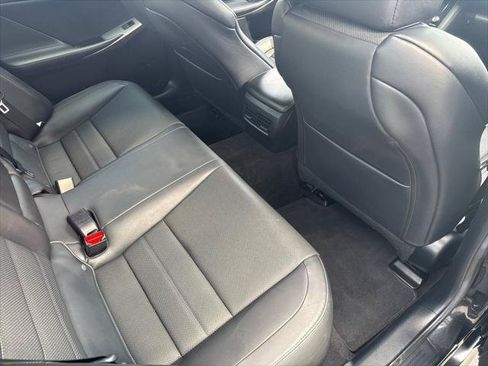 Used 2018 Lexus IS 300 F Sport w/ F Sport Package RWD image 17