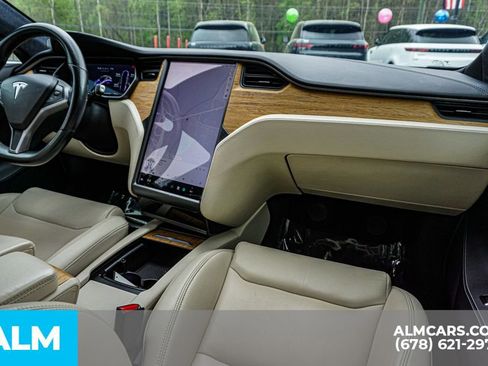 Used 2020 Tesla Model S Long Range image 24