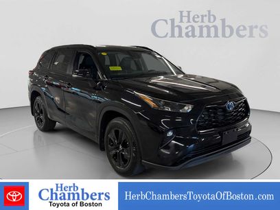 Used 2024 Toyota Highlander XLE