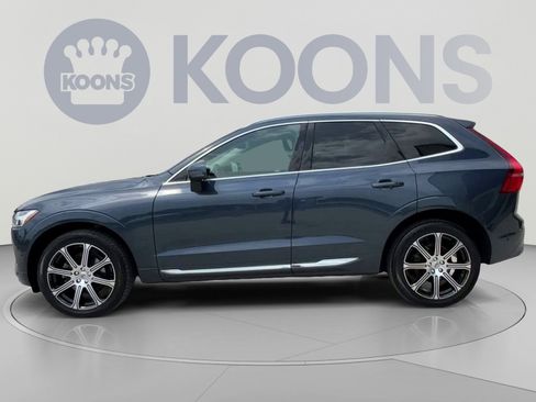 Certified 2023 Volvo XC40 B5 Plus w/ Protection Package Premier AWD/4WD image 7