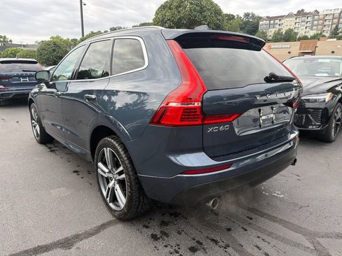 Used 2021 Volvo XC60 T5 Momentum w/ Protection Package AWD/4WD image 2