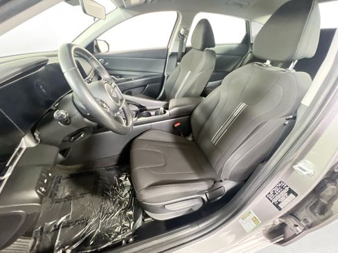 Used 2023 Hyundai Elantra SEL w/ Convenience Package FWD image 21