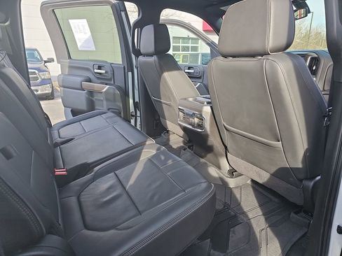 Used 2022 Chevrolet Silverado 2500 High Country image 11